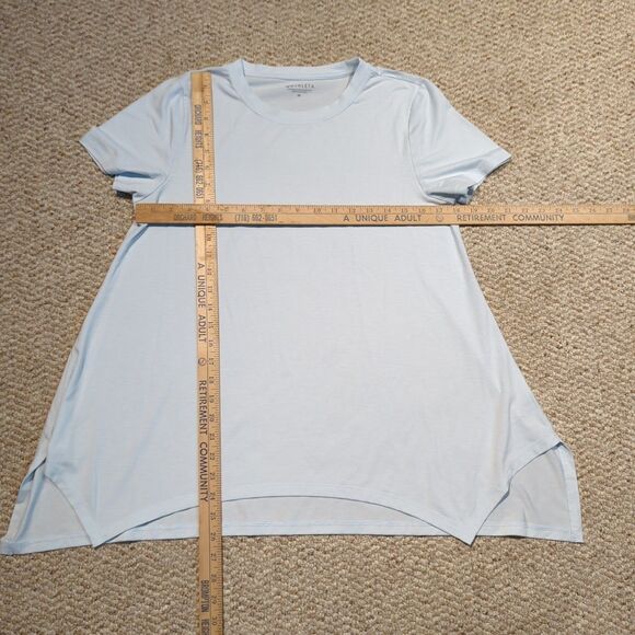 Athleta Essence Handkerchief Hem Top Medium Blue Womens Athletic Short Sleeve - Picture 2 of 6